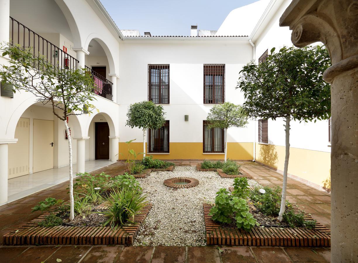 Patios De Alcantara *